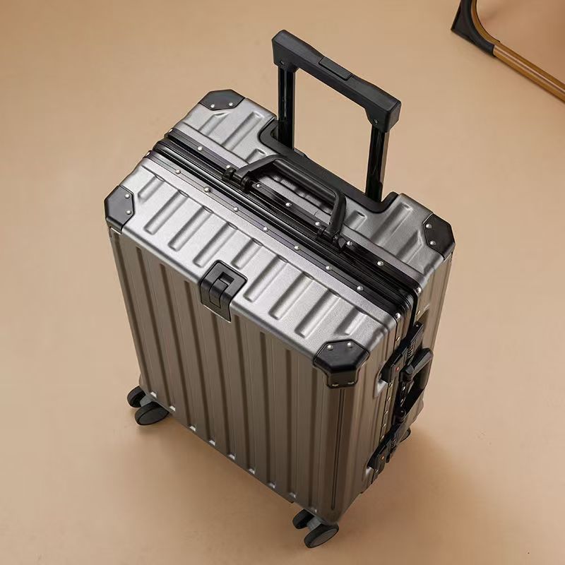 Aluminum Frame Carry On Luggage - Mise à jour : Valise à